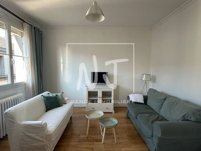 Déjà loué - APPARTEMENT A LOUER ANGERS HYPERCENTRE 2 CHAMBRES - MEUBLE