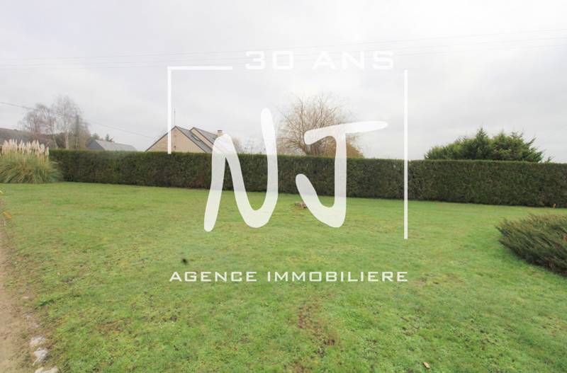 Terrain de 716m²