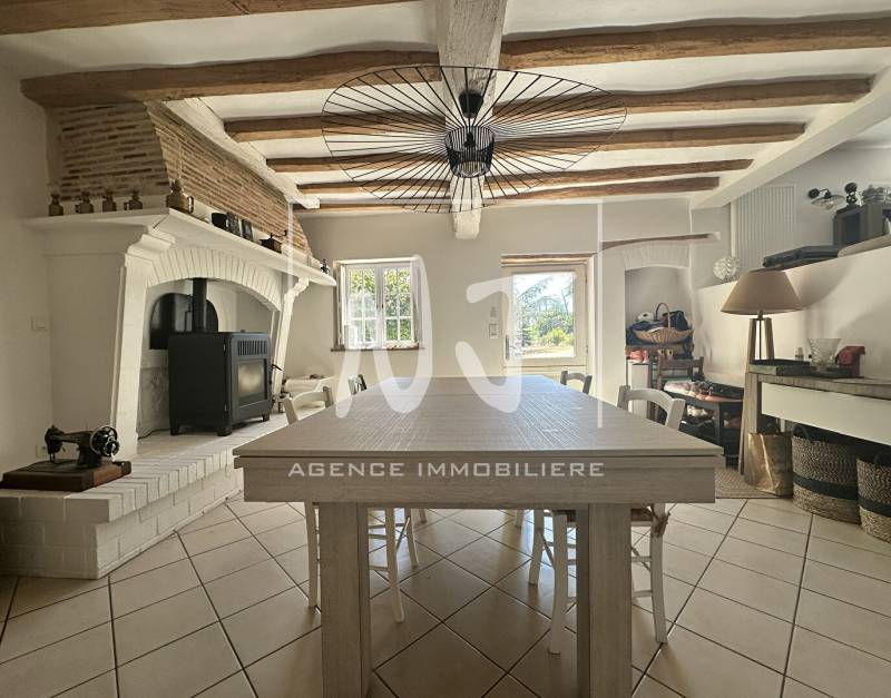 Maison à vendre dans un environnement arboré à Ecouflant