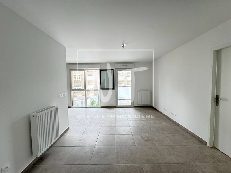 Déjà loué - APPARTEMENT A LOUER ANGERS 49000 GARE NEUF AVEC BALCON ET STATIONNEMENT