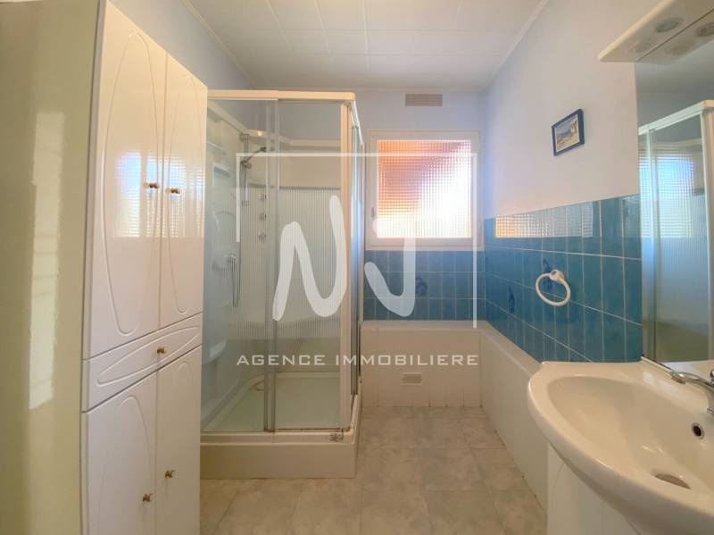 MAISON A VENDRE ECOUFLANT 49000  