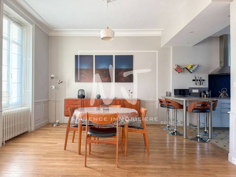 MAISON A VENDRE TRELAZE 49800  Très belle maison de caractère