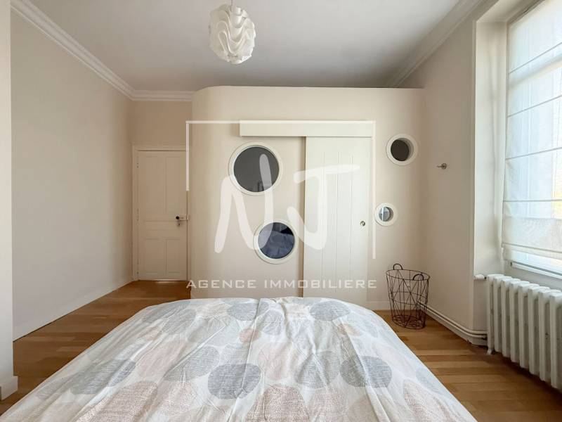 MAISON A VENDRE TRELAZE 49800  Très belle maison de caractère