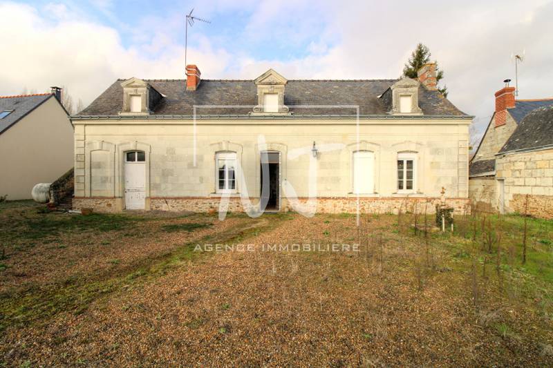 MAISON A VENDRE BEAUFORT-EN-ANJOU  Longère de 1900