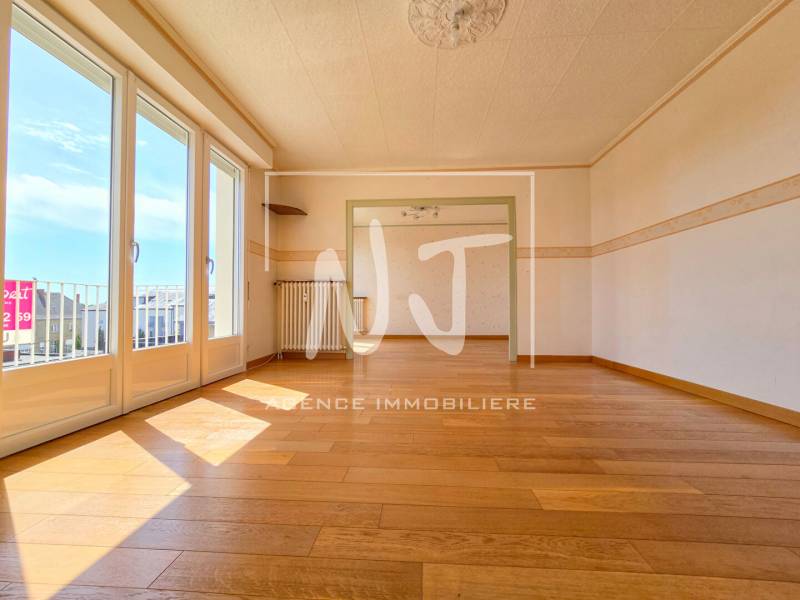 Grand appartemenet de 93m²