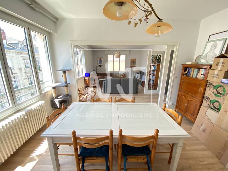 DEJA LOUE - APPARTEMENT A LOUER ANGERS CENTRE-VILLE PROCHE GARE D'ANGERS - 1 TERRASSE - 1 PLACE DE PARKING EN SOUS-SOL